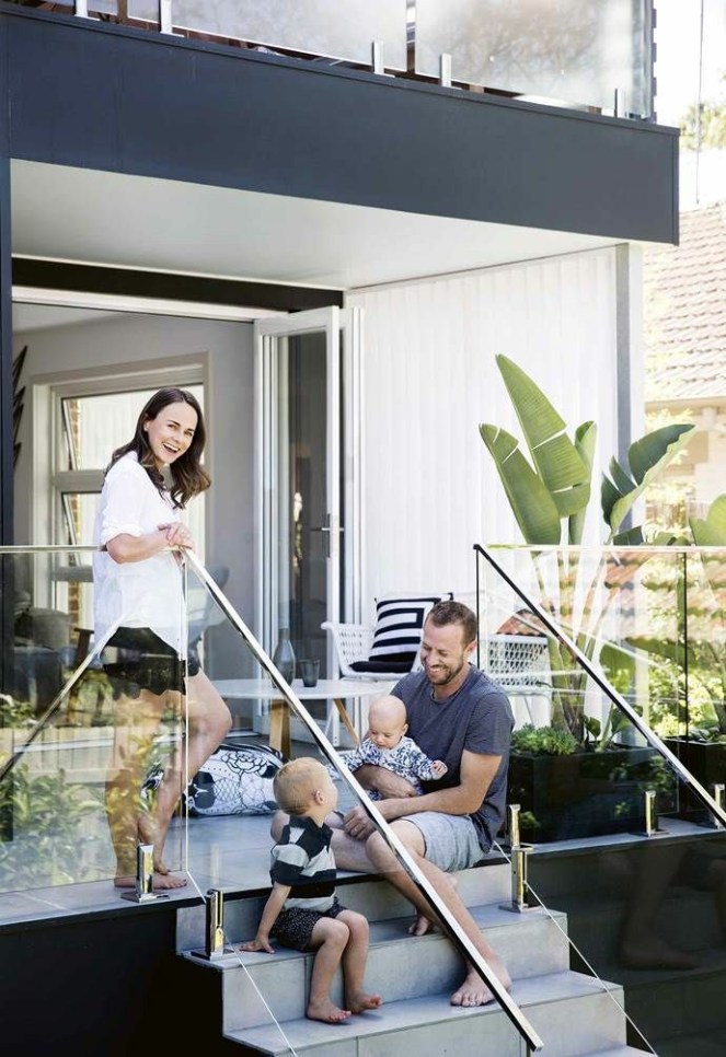 166c03cbbbbbc29524b9d4f8370777e6